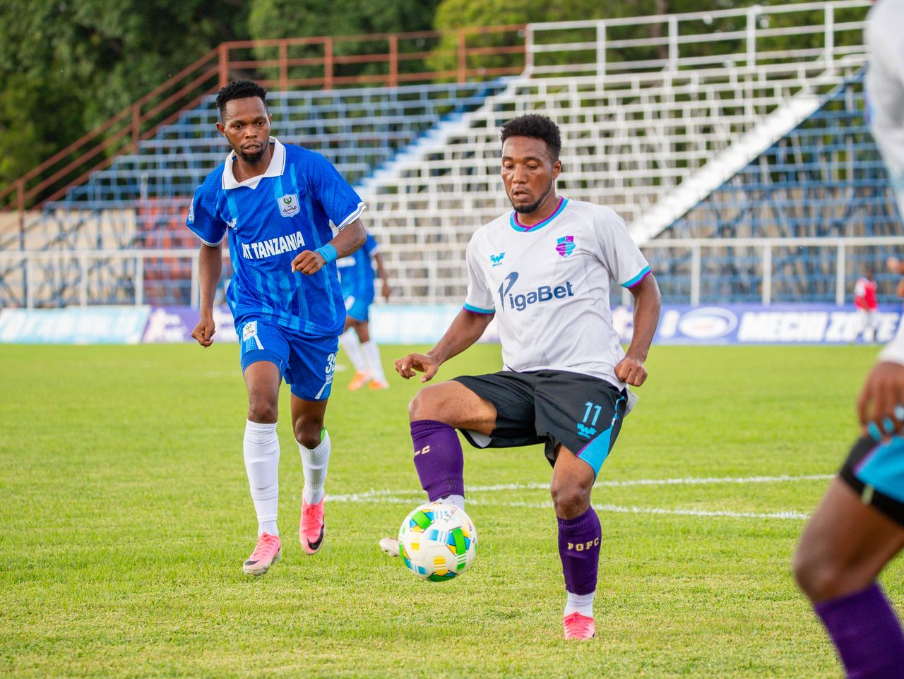 LIGI KUU NBC: Simba ngược dòng thắng 2-1, 2 trận còn lại hòa kịch tính